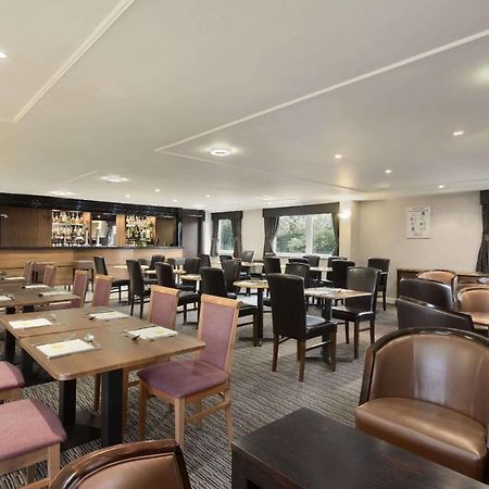 Aston Court Hotel Coventry Exterior foto