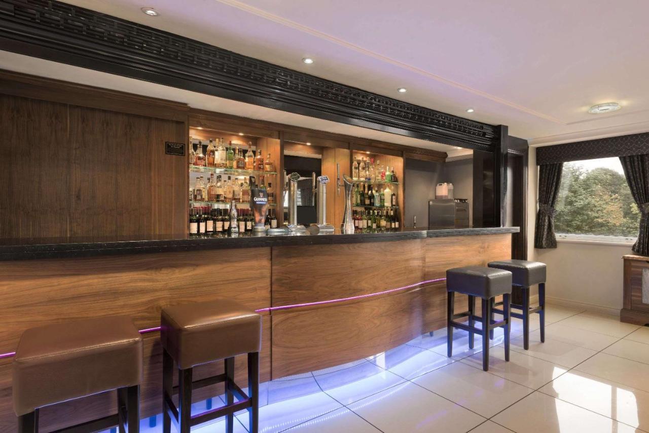 Aston Court Hotel Coventry Exterior foto